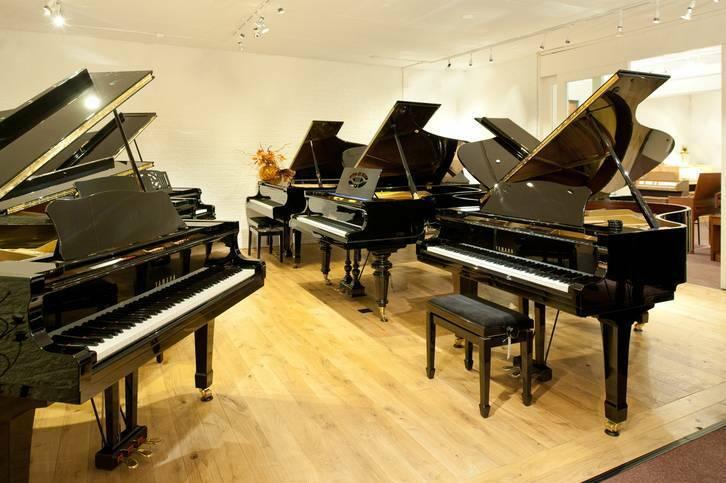 Keuze uit 60 pianos/vleugels:altijd de piano die bij u past, Muziek en Instrumenten, Piano's, Zo goed als nieuw, Verzenden
