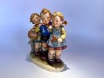 Goebel - Beeldje - Goebel Hummwel „Mach mit - Follow the