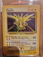 Pokémon - 1 Graded card - Zapdos 16/102 Foil, Holo - GG 8 -, Hobby en Vrije tijd, Verzamelkaartspellen | Pokémon, Nieuw