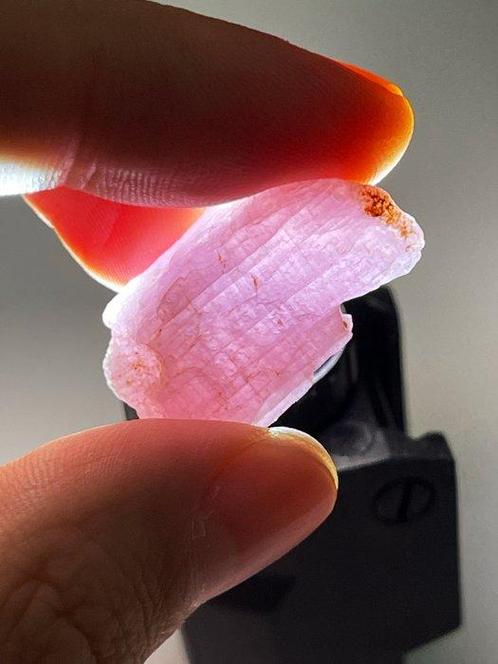 Robijn Verbazingwekkende Mozambique roze robijn. Gratis, Verzamelen, Mineralen en Fossielen