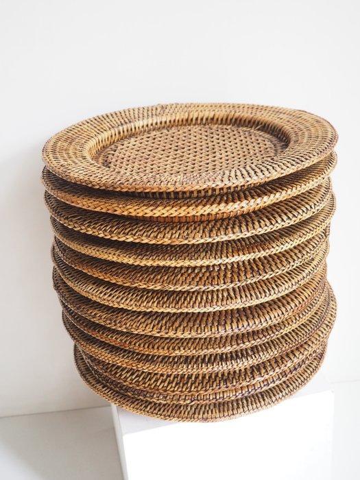 Schotel (12) - Rattan - Vintage set onderbordjes, Antiek en Kunst, Antiek | Meubels | Tafels