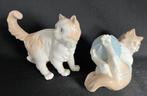 Nao by Lladró - Beeldje - Lopende kat en kat met bol wol (2)