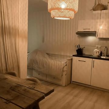 Studio te huur beschikbaar voor biedingen