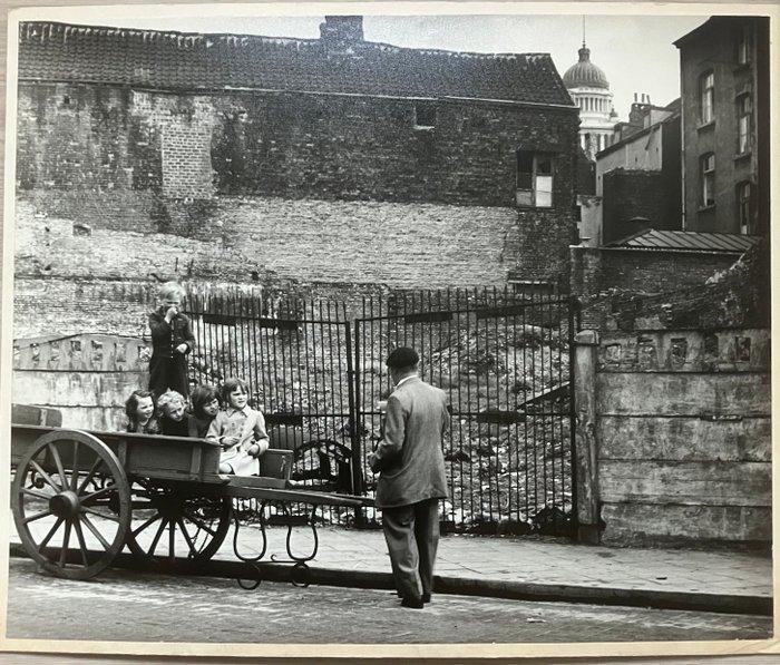 Victor Elschansky - Dans les Marolles, Antiek en Kunst, Kunst | Designobjecten