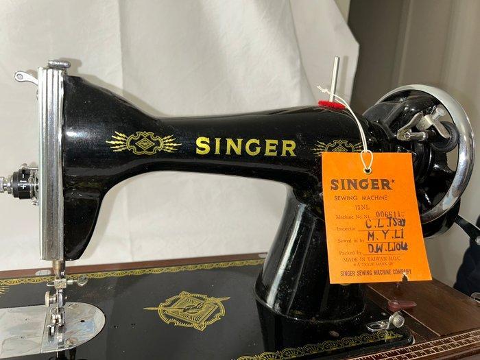 Singer Naaimachine - Staal, Antiek en Kunst, Kunst | Designobjecten