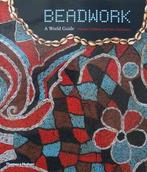 Boek : Beadwork - A World Guide, Antiek en Kunst