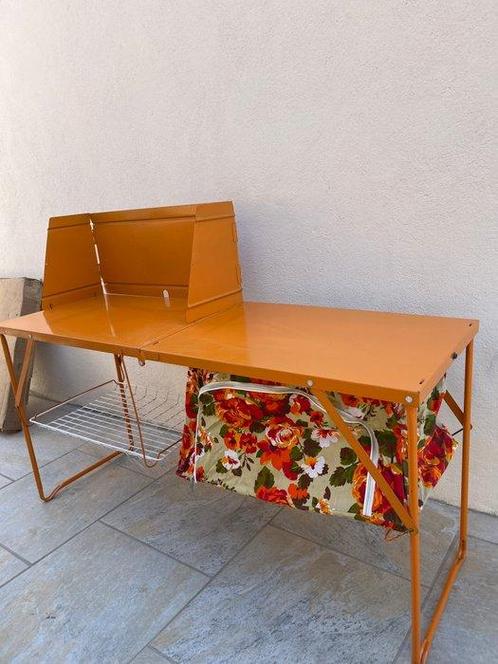 Tafel - Metaal, Textiel - Kampeerkeuken, Antiek en Kunst, Kunst | Designobjecten