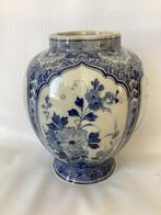 De Porceleyne Fles, Delft - Vaas - Vaas met bloemdecor -, Antiek en Kunst, Antiek | Glas en Kristal