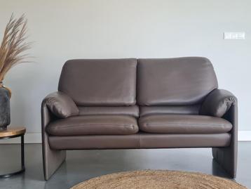 Leolux  Bora Beta 2 pers Bank.  Als nieuw 148cm Breed beschikbaar voor biedingen