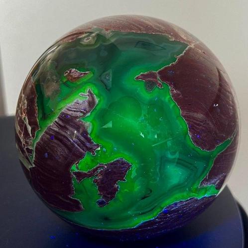 Agaat Fine polished Agate strong UV Sphere - Hoogte: 12.8 cm, Verzamelen, Mineralen en Fossielen
