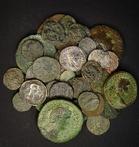 Romeinse Rijk. Lot de 50 monnaies (nummus, sesterce,