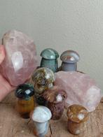 Grote Jaspis edelsteen paddenstoelen & Rozenkwarts, Verzamelen, Mineralen en Fossielen