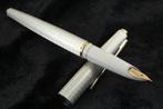 18K-750 Gold Nib Silver Body White Grip Gold Trim - Vulpen, Nieuw