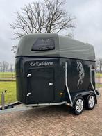 Oerdegelijke Polyester Hotra 2 met zadelkamer! 2009!, Ophalen, Zo goed als nieuw, 2-paards trailer