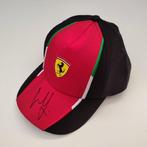 Ferrari - Formule 1 - Carlos Sainz - 2023 - Honkbalpet, Verzamelen, Automerken, Motoren en Formule 1, Nieuw