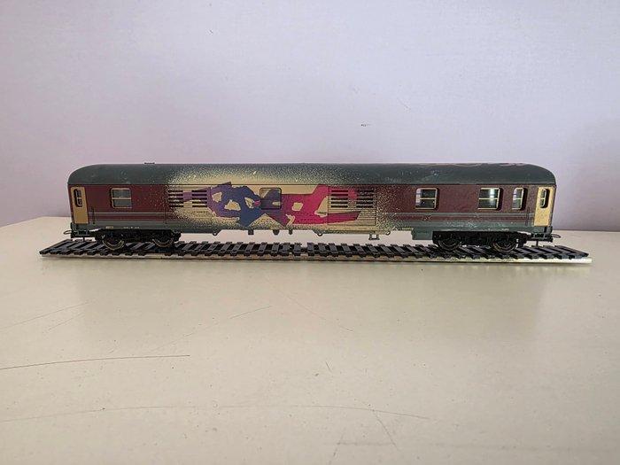 Lima H0 - Model treinwagon (1) - Bagagebakje vernisd met, Hobby en Vrije tijd, Modeltreinen | H0