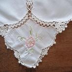 Tafelkleed (7) - 77 cm - 74 cm - Nappe een thee, Antiek en Kunst