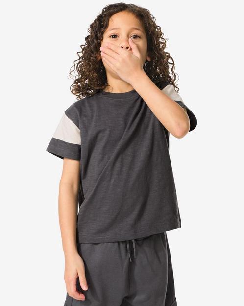 HEMA Kinder T-shirt kleurblokken donkergrijs, Kinderen en Baby's, Kinderkleding | Overige, Nieuw, Verzenden