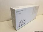 XBOX One S - Console + 2 Controllers - New & Sealed, Spelcomputers en Games, Spelcomputers | Xbox One, Verzenden, Gebruikt