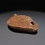 Oud-Romeins Terracotta Olielamp. 2e - 4e eeuw n.Chr. Lengte