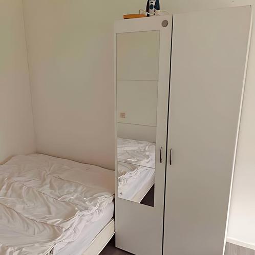 Kamer voor Studenten in Enschede gevonden in Enschede, Huizen en Kamers, Huizen te huur, Direct bij eigenaar, (Studenten)kamer