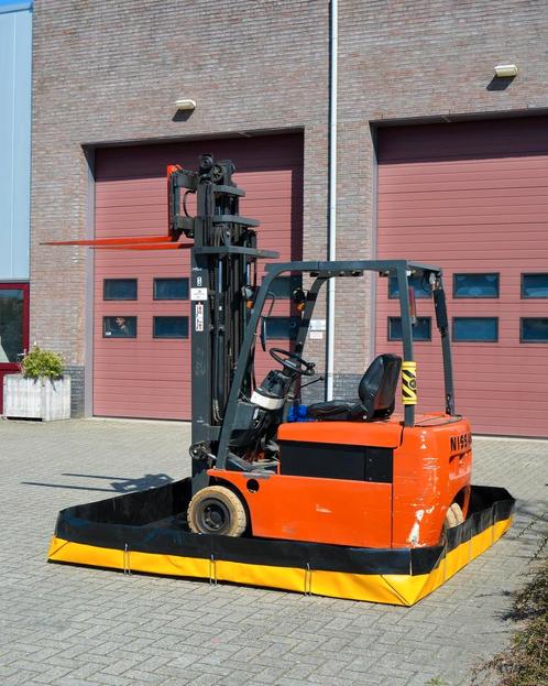 Opvangmat voor heftruck reparaties, lekkages en opslag., Zakelijke goederen, Machines en Bouw | Heftrucks en Intern transport