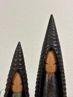 Twee zeldzame vintage creatieve kokeshi door Shido Shozan