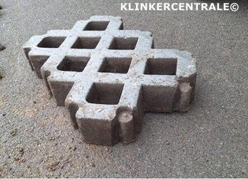 ROOIKORTING 2.000m2 gebruikte grastegels 60x40x10cm kunststo beschikbaar voor biedingen