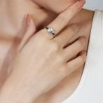 Ring - 18 karaat Witgoud - 0.70ct. tw. Diamant (Natuurlijk), Sieraden, Tassen en Uiterlijk, Ringen, Nieuw