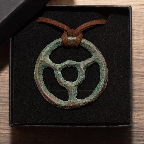 Viking periode Brons Odins kruis amulet - 39 mm (Zonder, Antiek en Kunst, Antiek | Overige Antiek