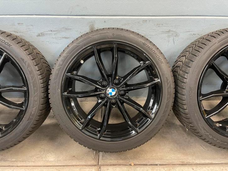 BMW 3 Serie F30/F31 – 18 inch Hankook Winterset 6/7mm Zwart, Auto-onderdelen, Banden en Velgen, 18 inch, BOVAG lid, All Season