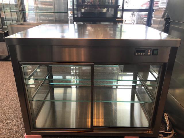 Showroommodel AKE toonbank vitrine HMVZ 1100 KL, Zakelijke goederen, Horeca | Keukenapparatuur, Gebruikt, Koelen en Vriezen, Ophalen
