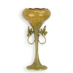 A BRONZE MOUNTED PORCELAIN DRAGONFLY VASE (Interieur), Verzenden