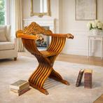 Stoel - Hout, Savonarola in renaissancestijl