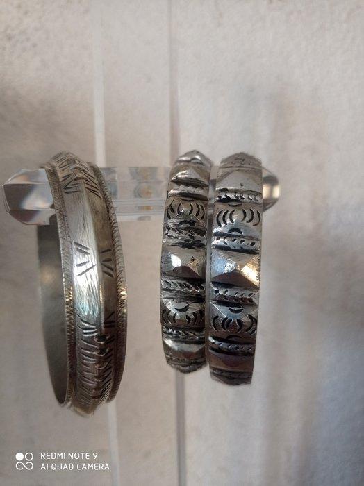 Oude Berberse armbanden - Marokko (Zonder Minimumprijs), Antiek en Kunst, Kunst | Niet-Westerse kunst