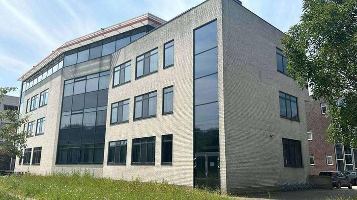 Kantoorruimte te huur Louis Armstrongweg 18-24 Almere, Zakelijke goederen, Bedrijfs Onroerend goed, Kantoorruimte, Huur