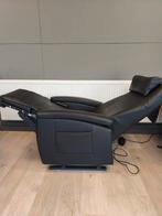 Fitform vario 570 sta op stoel in zwart kunst leer, Huis en Inrichting, Fauteuils, Fitform sta op en relaxstoelen, de beste kwaliteit!