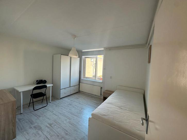 Kamer te huur, Zaandam, Huizen en Kamers, Kamers te huur, 50 m² of meer, Amsterdam