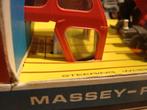 Britains 1:32 - Model landbouwmachine - Massey Ferguson, Nieuw
