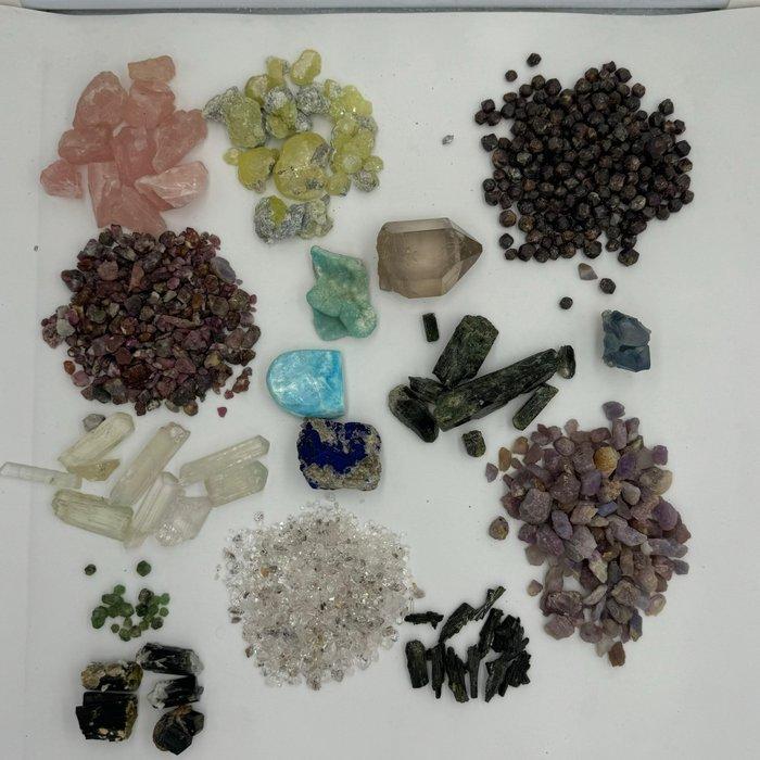 Gemengd mineral ruwe partij – 1.272 gram, robijn,, Verzamelen, Mineralen en Fossielen