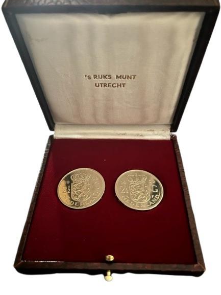 UNIEK - 2 x 2 1/2 gulden 1969 vis Proof in Kunstlederen, Postzegels en Munten, Munten | Nederland, Losse munt, Koningin Juliana