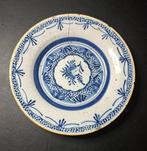 Delft, Plateelbakkerij - Bord - Majolica - Handbeschilderd, Antiek en Kunst, Antiek | Glas en Kristal