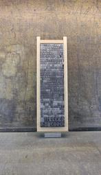 Drukblokken - een letterbak met een volledig alfabet 28 punt