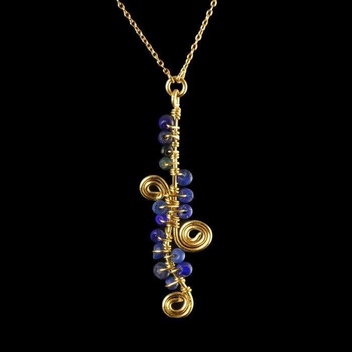 Oud-Romeins Halsketting met draad-omwikkelde Romeinse blauwe, Antiek en Kunst, Antiek | Overige Antiek