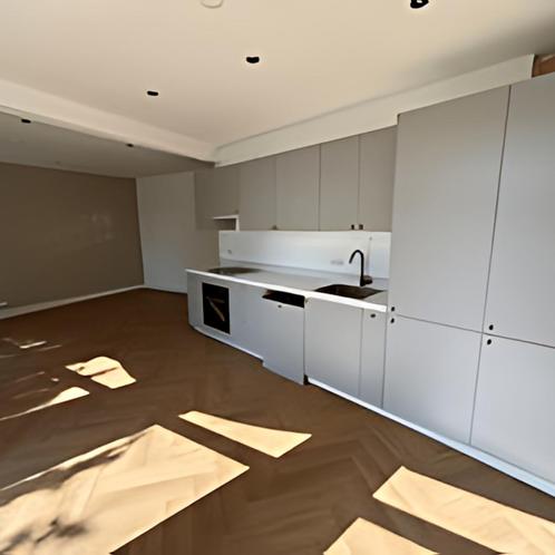 Gestoffeerd appartement met balkon en moderne badkamer, Huizen en Kamers, Huizen te huur, Direct bij eigenaar, Amsterdam, Appartement