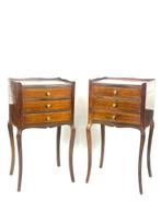 Nachtkastje (2) - Hout - Set nachtkastjes, Antiek en Kunst
