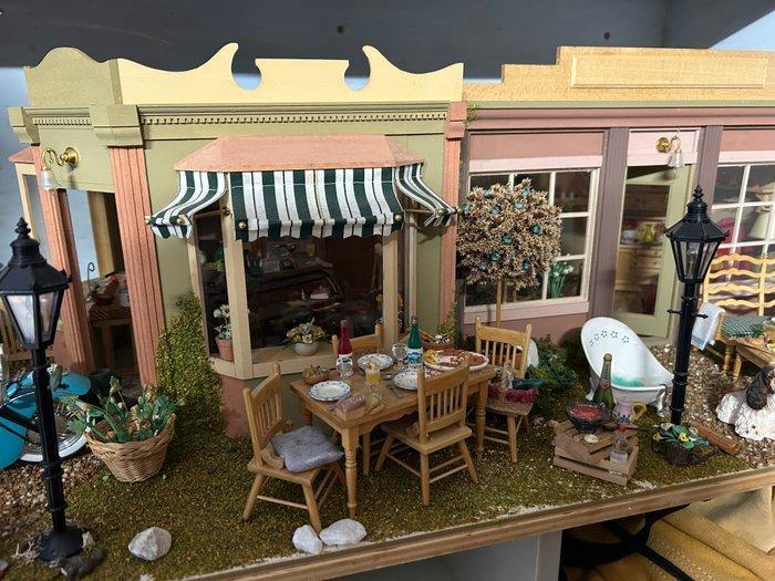 Handmade Diorama Grossmodell - Diorama Wohnhaus Szene mit, Antiek en Kunst, Antiek | Overige Antiek