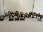 Themacollectie - 18 handbeschilderde houten bollen en