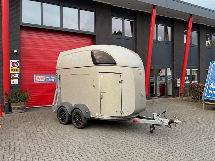 Böckmann Master Dubbel-as  2 Paardentrailer 2.400kg, Dieren en Toebehoren, Paarden en Pony's | Trailers en Aanhangwagens, 2-paards trailer