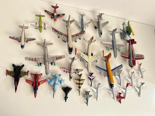 Various brands, likely including Matchbox, Hot Wheels,, Hobby en Vrije tijd, Modelauto's | 1:5 tot 1:12